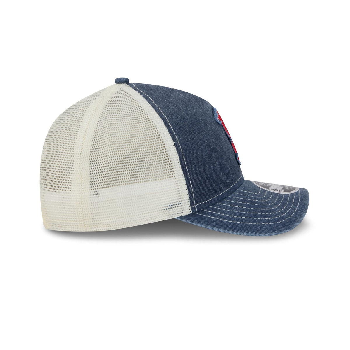 Boston Red Sox Frayed Logo 9FORTY M-Crown A-Frame Trucker Hat