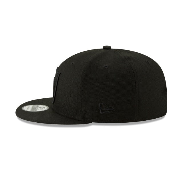 Las Vegas Raiders Basic Black On Black 9FIFTY Snapback Hat